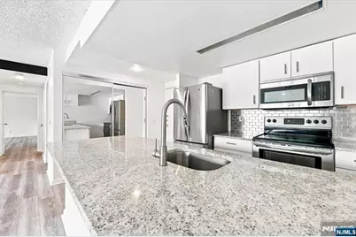 55 Clinton Place 404 #404, Hackensack, NJ 07601 - Photo 7