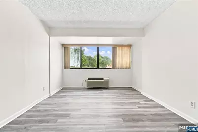 55 Clinton Place 404 #404, Hackensack, NJ 07601 - Photo 21