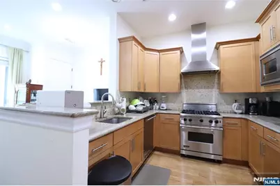 1209 The Plaza, Tenafly, NJ 07670 - Photo 9