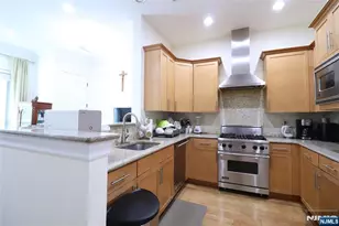 1209 The Plaza, Tenafly, NJ 07670 - Photo 9