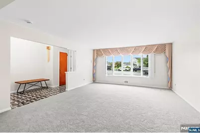18 Ravine Court, Clifton, NJ 07013 - Photo 3