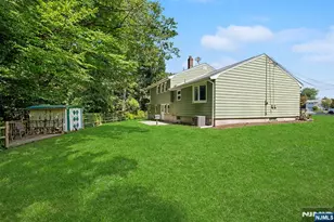 18 Ravine Ct, Clifton, NJ 07013 - Photo 21