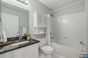2140 Jordan Ct, Mahwah, NJ 07430 - Photo 25