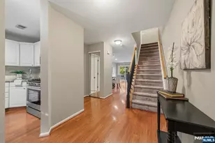 2140 Jordan Ct, Mahwah, NJ 07430 - Photo 3