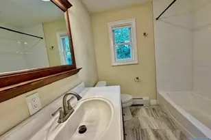 134 Rochelle Parkway 2, Saddle Brook Township, NJ 07663 - Photo 11