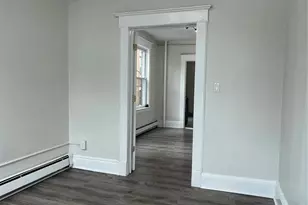 14 Hilliard Ave 5, Edgewater, NJ 07020 - Photo 5