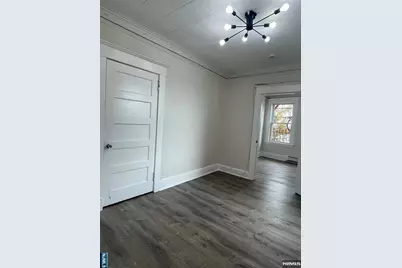 14 Hilliard Avenue 5 #5, Edgewater, NJ 07020 - Photo 7