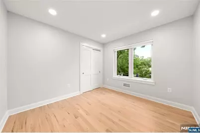 1000 Elm Avenue 1Fl #1FL, Ridgefield, NJ 07657 - Photo 17