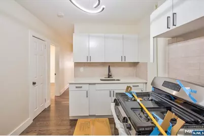 22 Edwin Place, Newark, NJ 07112 - Photo 23