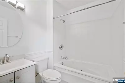32 Smith Avenue 2F #2F, Fair Lawn, NJ 07410 - Photo 15