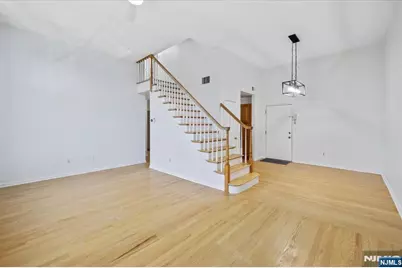 32 Smith Avenue 2F #2F, Fair Lawn, NJ 07410 - Photo 7