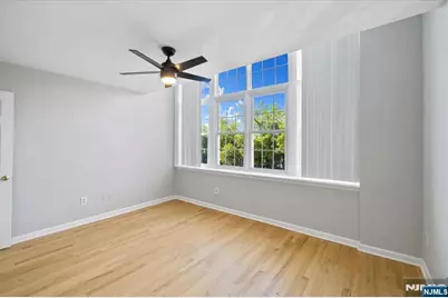 32 Smith Avenue 2F #2F, Fair Lawn, NJ 07410 - Photo 17