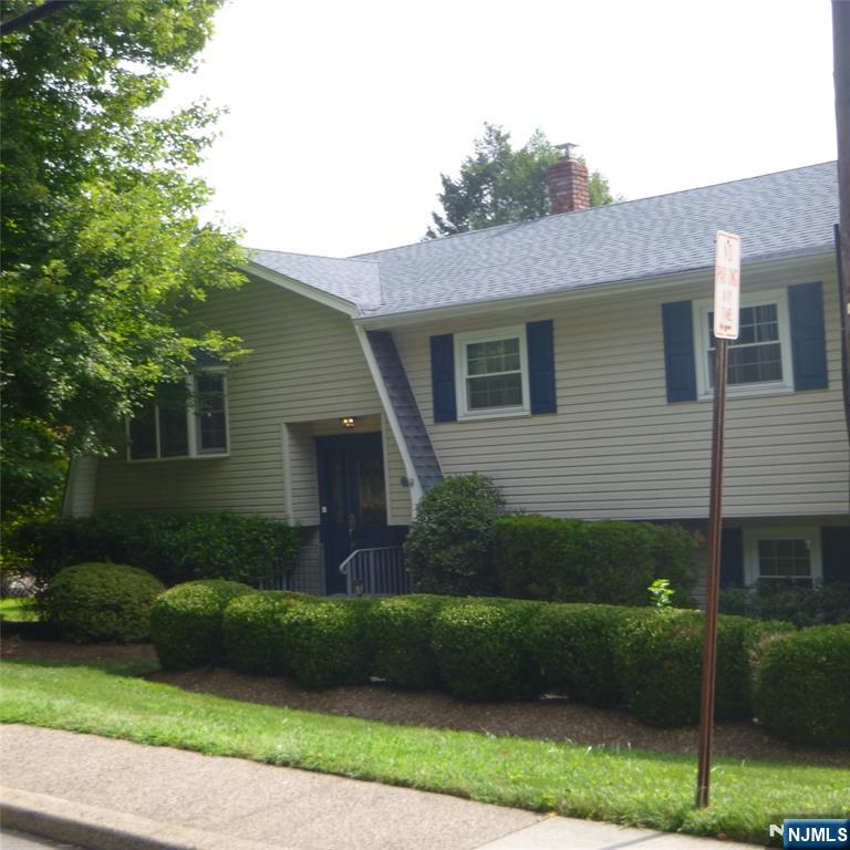 407 Lafayette Ave, Westwood, NJ 07675 - MLS 26031678 - Coldwell Banker