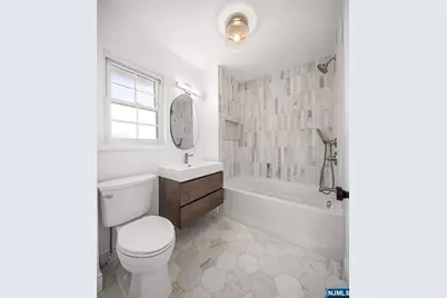526 Dewey Avenue, Cliffside Park, NJ 07010 - Photo 7