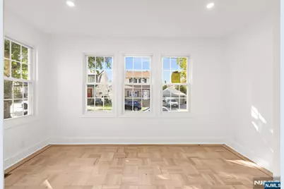 526 Dewey Avenue, Cliffside Park, NJ 07010 - Photo 9