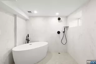 526 Dewey Ave, Cliffside Park, NJ 07010 - Photo 35
