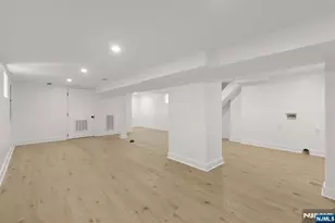 526 Dewey Ave, Cliffside Park, NJ 07010 - Photo 31