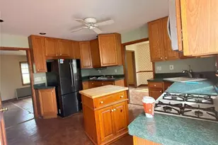 89 Circle Dr, Paramus, NJ 07652 - Photo 11