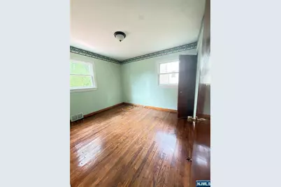 89 Circle Drive, Paramus, NJ 07652 - Photo 19