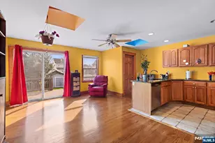 420 Rutherford Ave, Lyndhurst Township, NJ 07071 - Photo 7