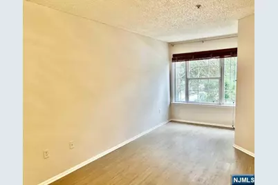 1452 York Street, Mahwah, NJ 07430 - Photo 9
