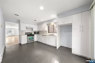 408 Elizabeth Street A, Fort Lee, NJ 07024 - Photo 11