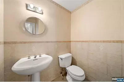 408 Elizabeth Street A #A, Fort Lee, NJ 07024 - Photo 9