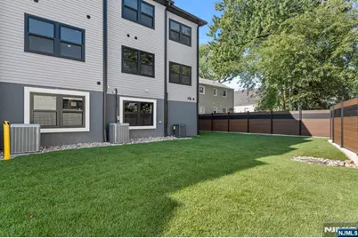 51-59 Bedford 2B #2B, Bergenfield, NJ 07621 - Photo 17