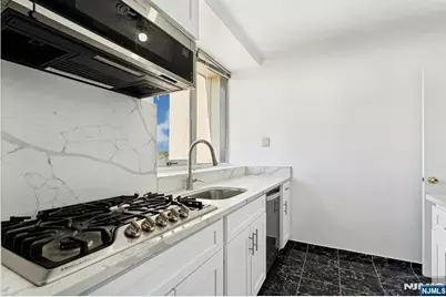 2 Horizon Road 816 #816, Fort Lee, NJ 07024 - Photo 19