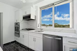 2 Horizon Horizon Road 816, Fort Lee, NJ 07024 - Photo 17