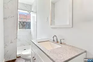 65 Baldwin Ave, Jersey City, NJ 07306 - Photo 29