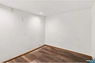 65 Baldwin Avenue, Jersey City, NJ 07306 - Photo 7