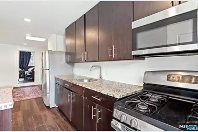 65 Baldwin Avenue, Jersey City, NJ 07306 - Photo 27