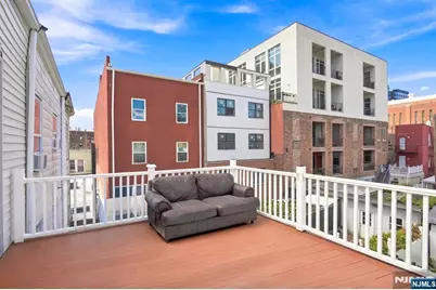 65 Baldwin Avenue, Jersey City, NJ 07306 - Photo 33