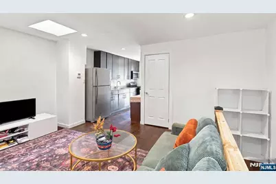 65 Baldwin Avenue, Jersey City, NJ 07306 - Photo 23