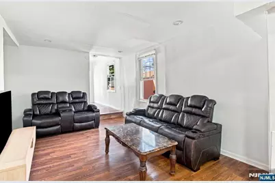65 Baldwin Avenue, Jersey City, NJ 07306 - Photo 15