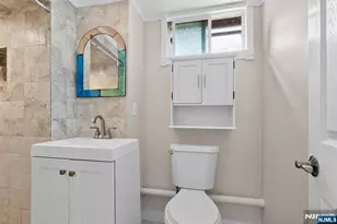 26 Dapp Ct, Elmwood Park, NJ 07407 - Photo 19