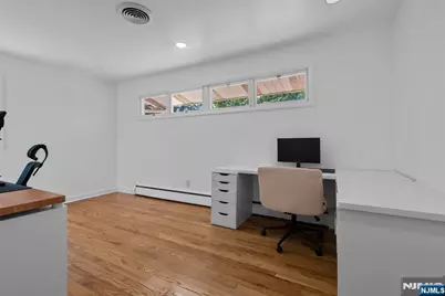 26 Dapp Court, Elmwood Park, NJ 07407 - Photo 5