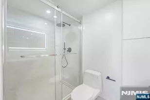 1077 River Road 602, Edgewater, NJ 07020 - Photo 13