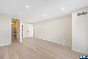1077 River Road 602, Edgewater, NJ 07020 - Photo 11