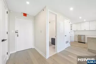 1077 River Road 602, Edgewater, NJ 07020 - Photo 7