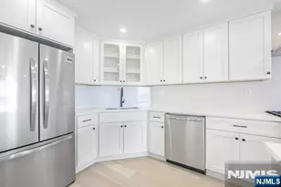 1077 River Road 602, Edgewater, NJ 07020 - Photo 3