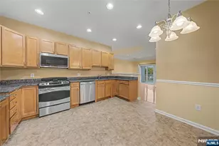 2116 Warren's Way, Wanaque, NJ 07465 - Photo 9