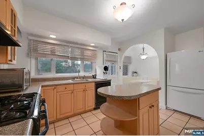 497 Oakdene Avenue, Ridgefield, NJ 07657 - Photo 15