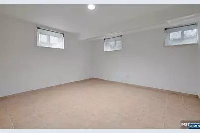497 Oakdene Avenue, Ridgefield, NJ 07657 - Photo 27