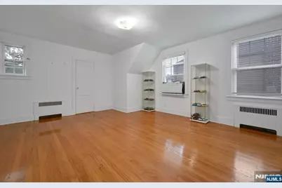 497 Oakdene Avenue, Ridgefield, NJ 07657 - Photo 19