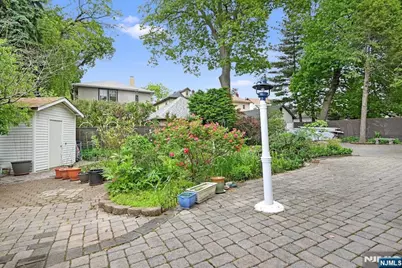497 Oakdene Avenue, Ridgefield, NJ 07657 - Photo 3
