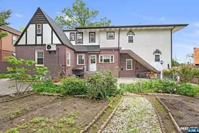 497 Oakdene Avenue, Ridgefield, NJ 07657 - Photo 7