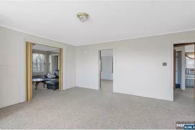 151 4th Avenue, Hawthorne, NJ 07506 - Photo 5