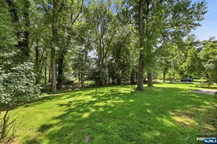 472 Cedar Hill Ave, Wyckoff Township, NJ 07481 - Photo 9